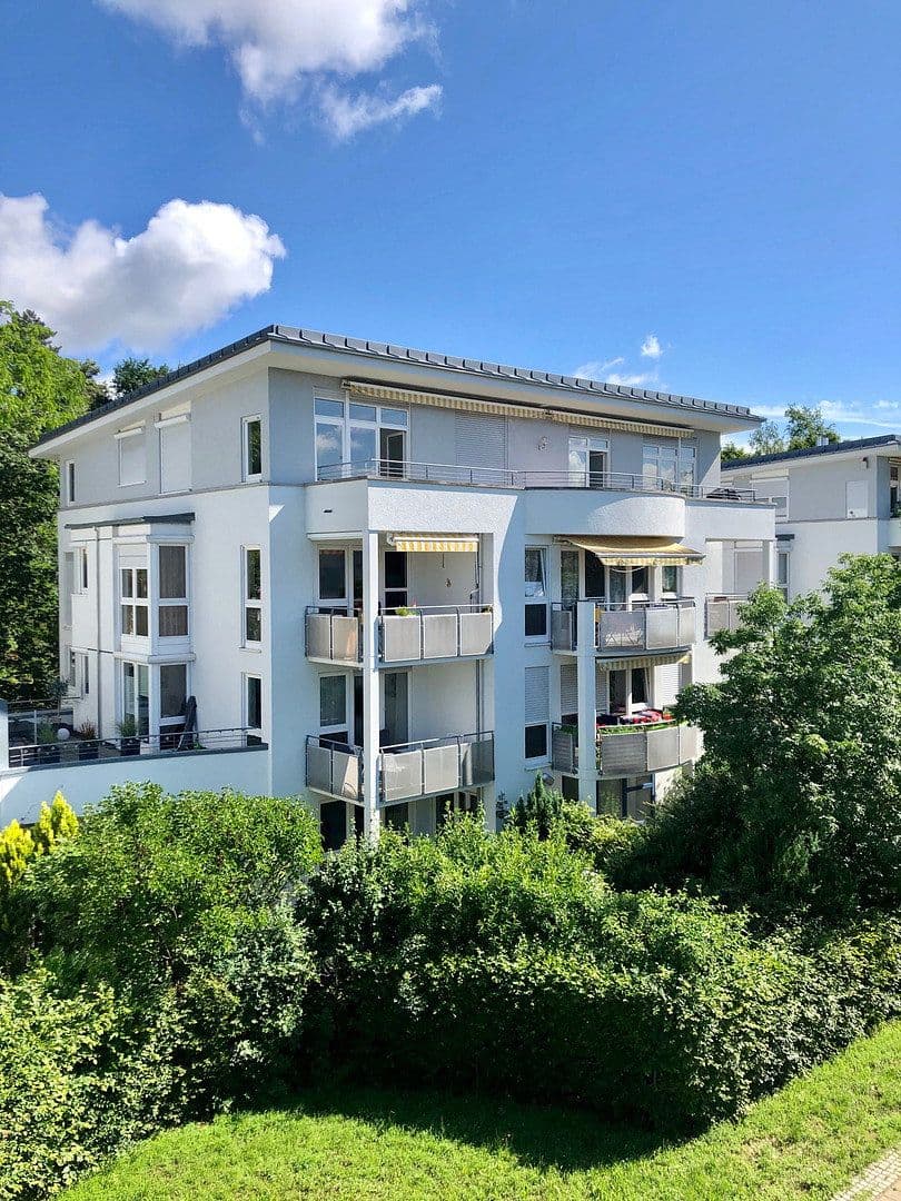 Prenájom bytu 6-izbový 146 m², Nürtingen, Bádensko-Wurttembersko Prenájom bytu 6-izbový 146 m², Nürtingen, Bádensko-Wurttembersko