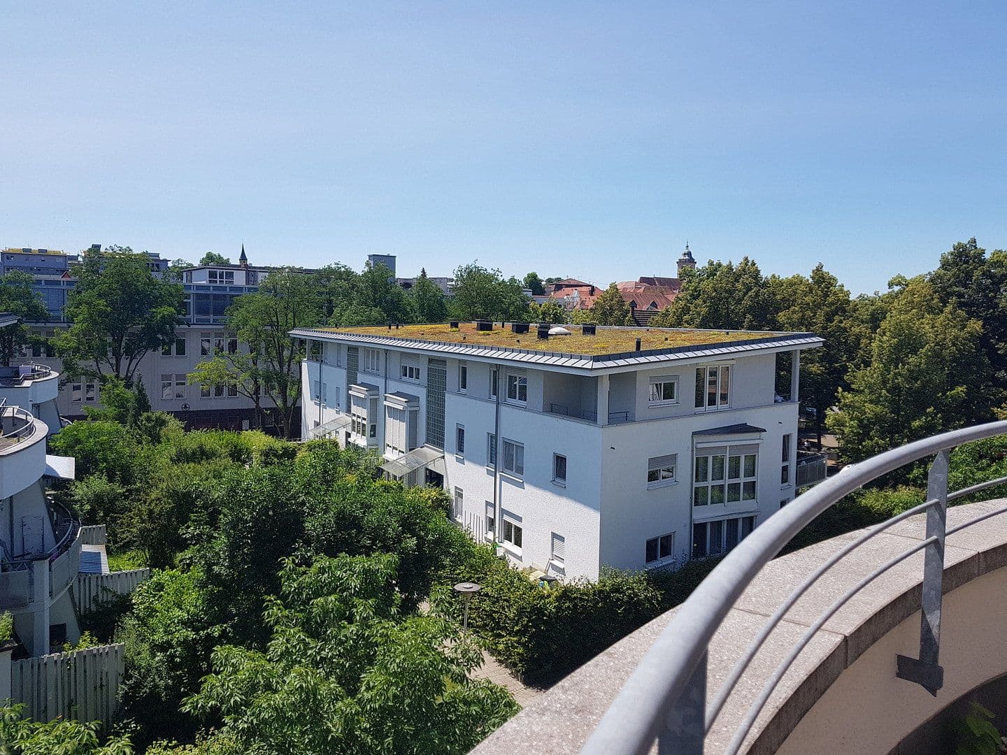 Prenájom bytu 6-izbový 146 m², Nürtingen, Bádensko-Wurttembersko Prenájom bytu 6-izbový 146 m², Nürtingen, Bádensko-Wurttembersko