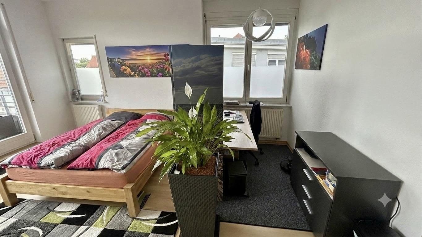 Prenájom bytu 6-izbový 146 m², Nürtingen, Bádensko-Wurttembersko Prenájom bytu 6-izbový 146 m², Nürtingen, Bádensko-Wurttembersko