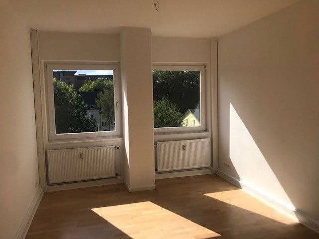 Prenájom bytu 3-izbový 135 m², Sedanstr. 18, Lüdenscheid, Severné Porýnie - Westfálsko Prenájom bytu 3-izbový 135 m², Sedanstr. 18, Lüdenscheid, Severné Porýnie - Westfálsko