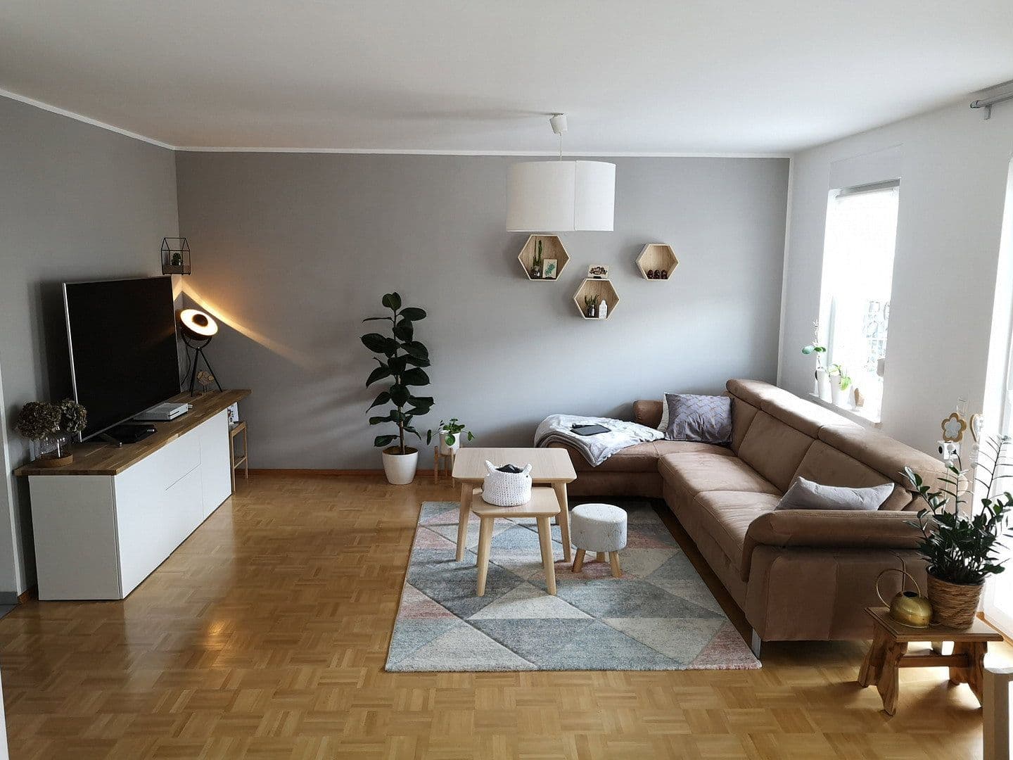 Prenájom bytu 3-izbový 96 m², Reichsdorfstraße 3, Sennfeld, Bavorsko Prenájom bytu 3-izbový 96 m², Reichsdorfstraße 3, Sennfeld, Bavorsko