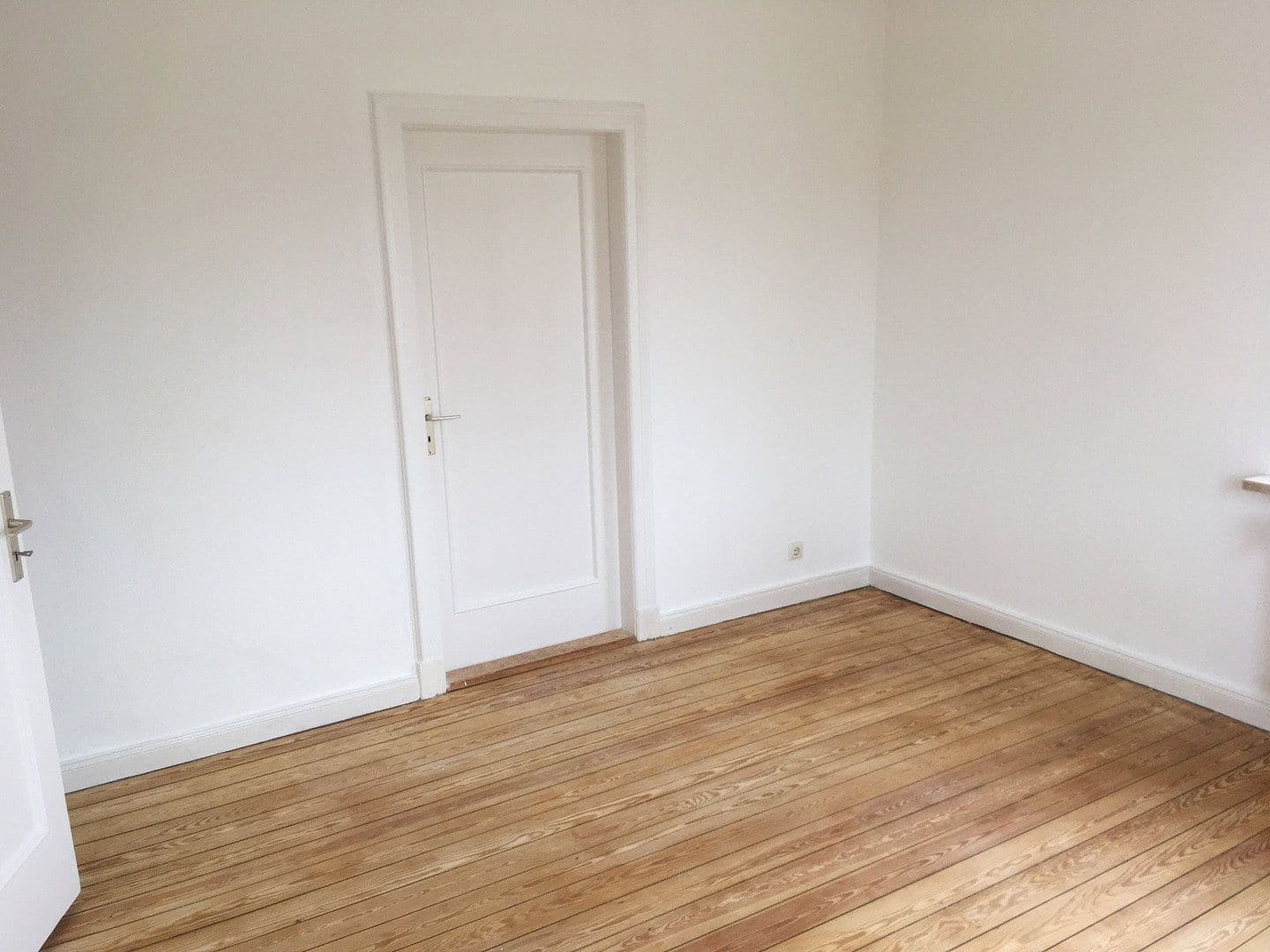 Prenájom bytu 3-izbový 69 m², Kiel, Šlezvicko-Holštajnsko Prenájom bytu 3-izbový 69 m², Kiel, Šlezvicko-Holštajnsko