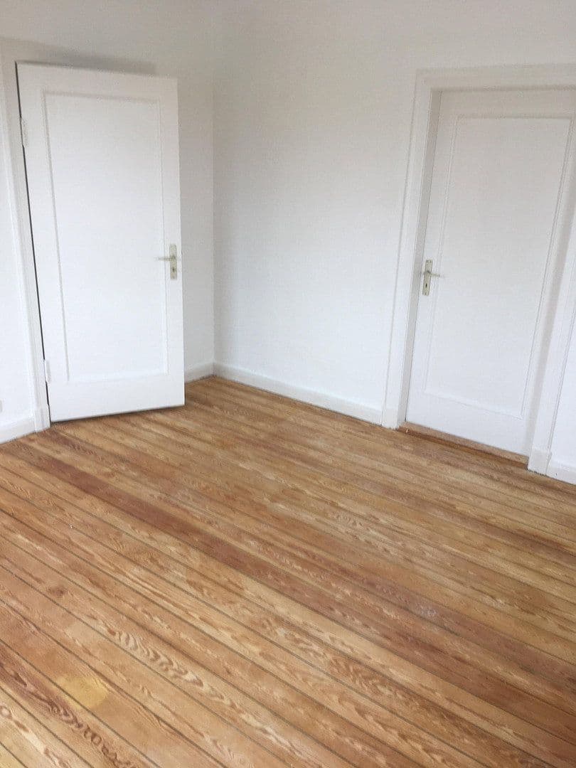 Prenájom bytu 3-izbový 69 m², Kiel, Šlezvicko-Holštajnsko Prenájom bytu 3-izbový 69 m², Kiel, Šlezvicko-Holštajnsko