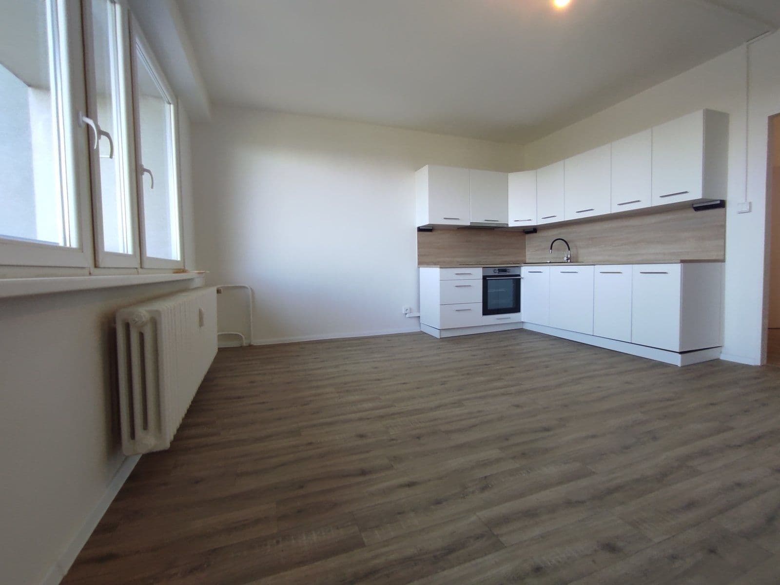 Prenájom bytu 4-izbový 71 m², Okružní, Orlová, Moravskoslezský kraj Prenájom bytu 4-izbový 71 m², Okružní, Orlová, Moravskoslezský kraj