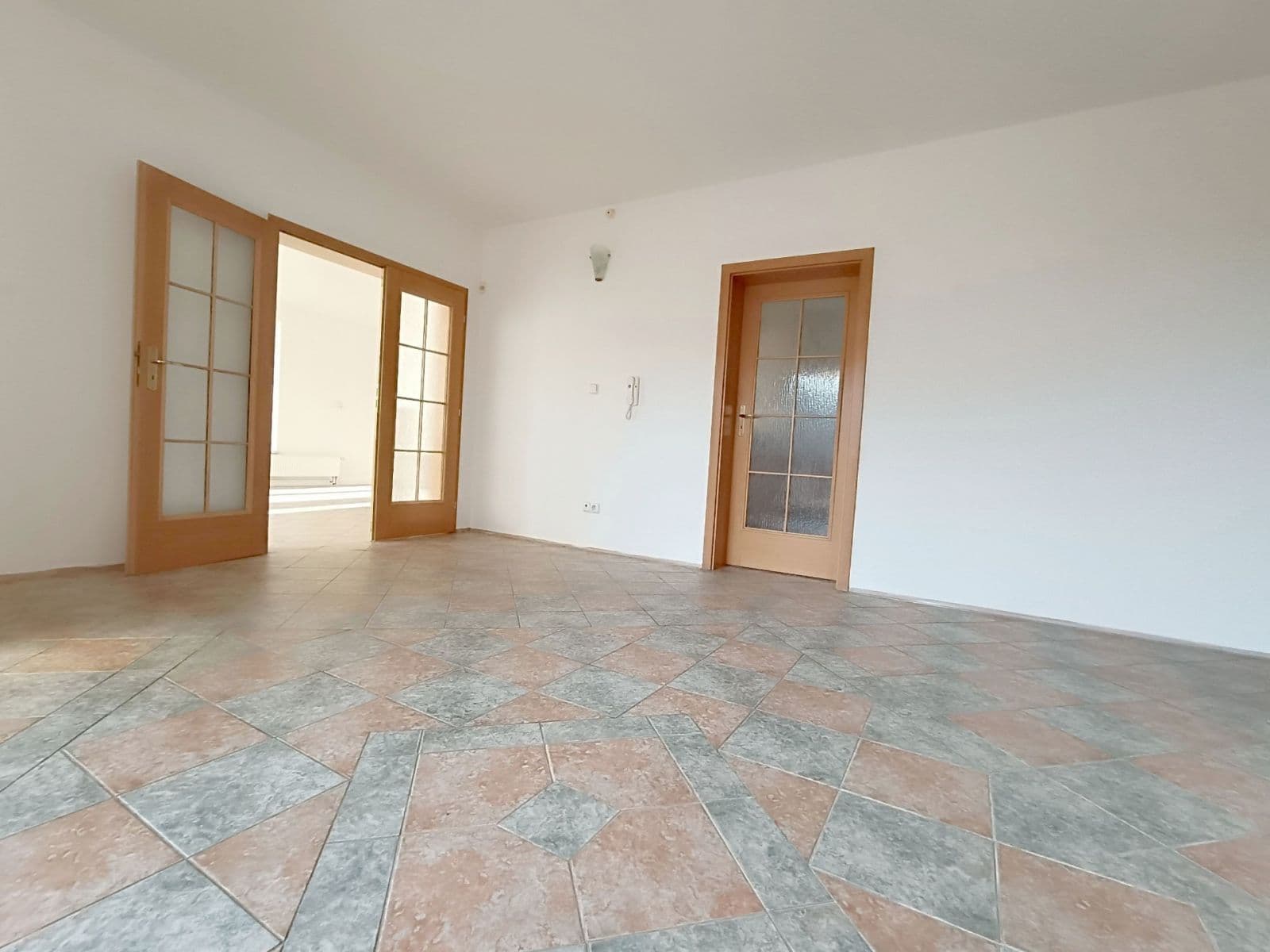 Predaj domu 180 m², pozemok 1.020 m², Ve Skále, Šestajovice, Středočeský kraj Predaj domu 180 m², pozemok 1.020 m², Ve Skále, Šestajovice, Středočeský kraj