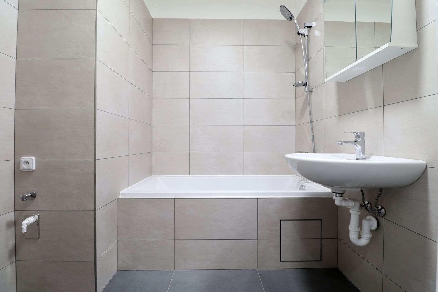 Prenájom bytu 3-izbový 72 m², Havanská, Praha, Praha Prenájom bytu 3-izbový 72 m², Havanská, Praha, Praha