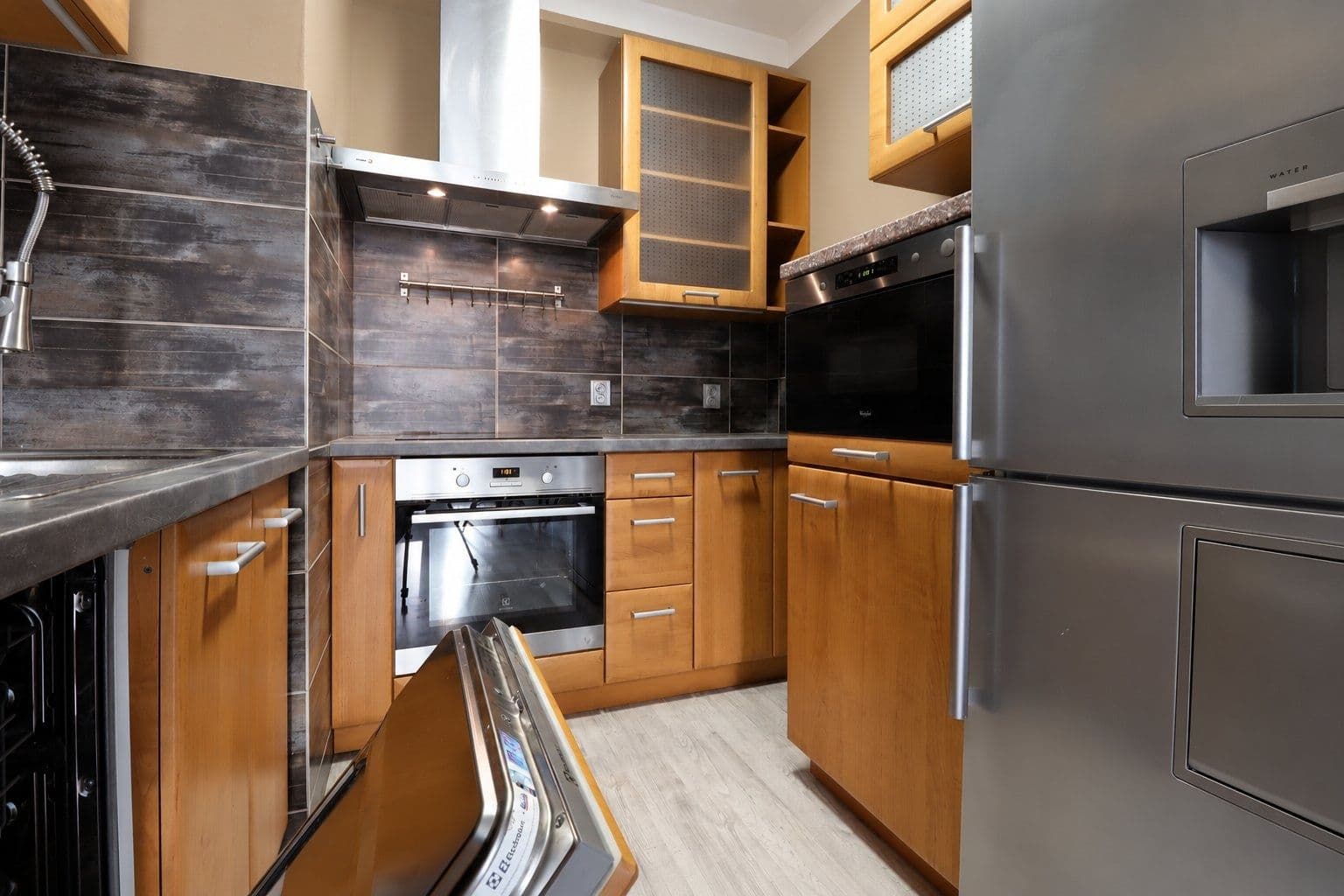 Prenájom bytu 2-izbový 48 m², Jablonecká, Praha, Praha Prenájom bytu 2-izbový 48 m², Jablonecká, Praha, Praha