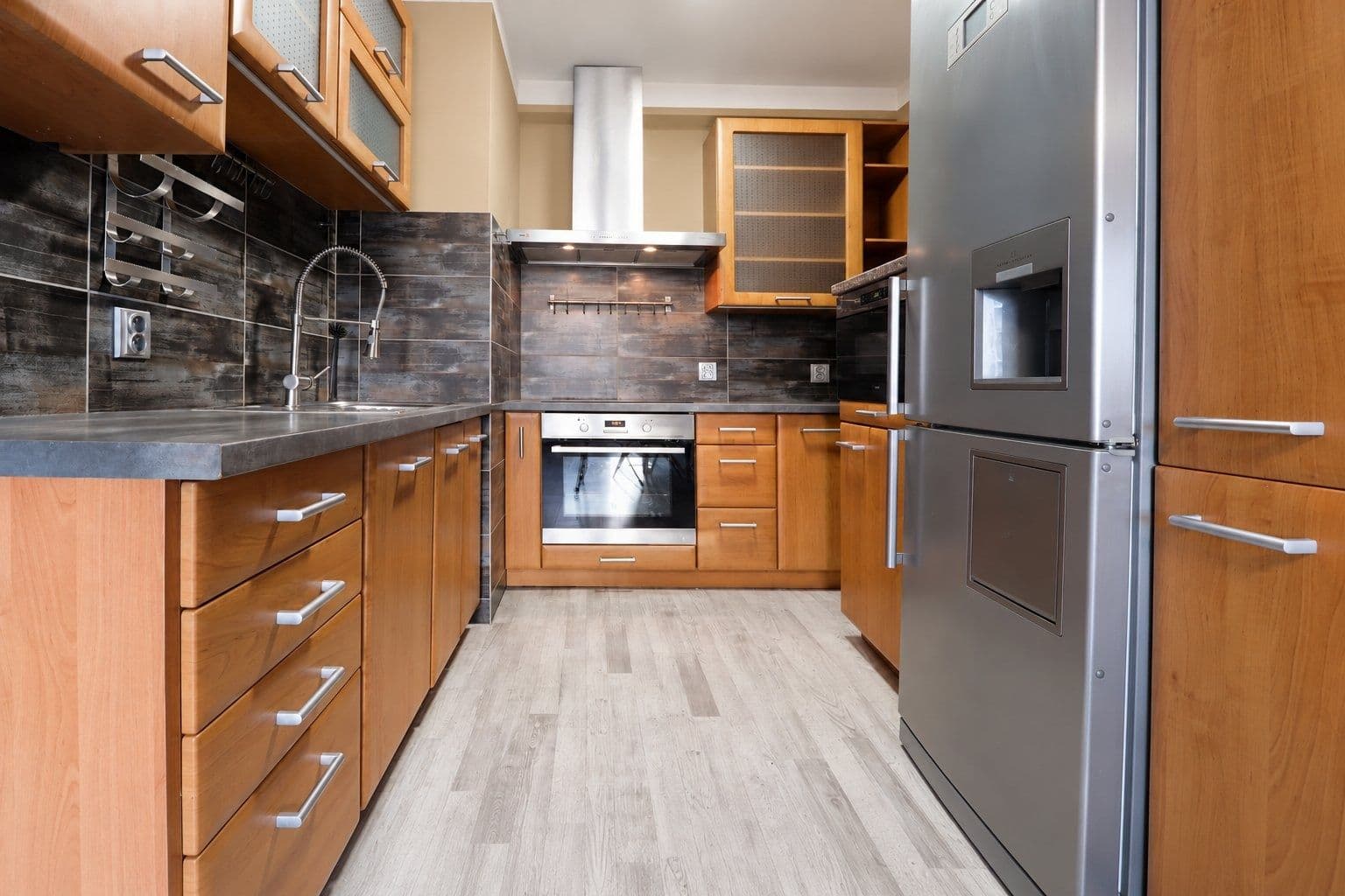 Prenájom bytu 2-izbový 48 m², Jablonecká, Praha, Praha Prenájom bytu 2-izbový 48 m², Jablonecká, Praha, Praha