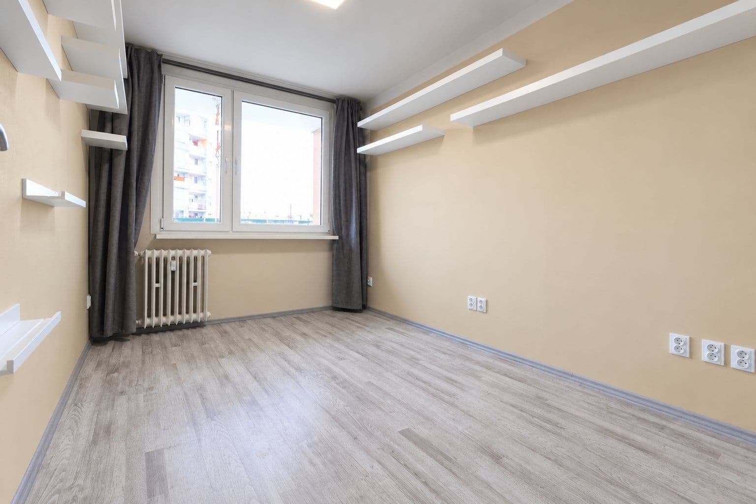 Prenájom bytu 2-izbový 48 m², Jablonecká, Praha, Praha Prenájom bytu 2-izbový 48 m², Jablonecká, Praha, Praha
