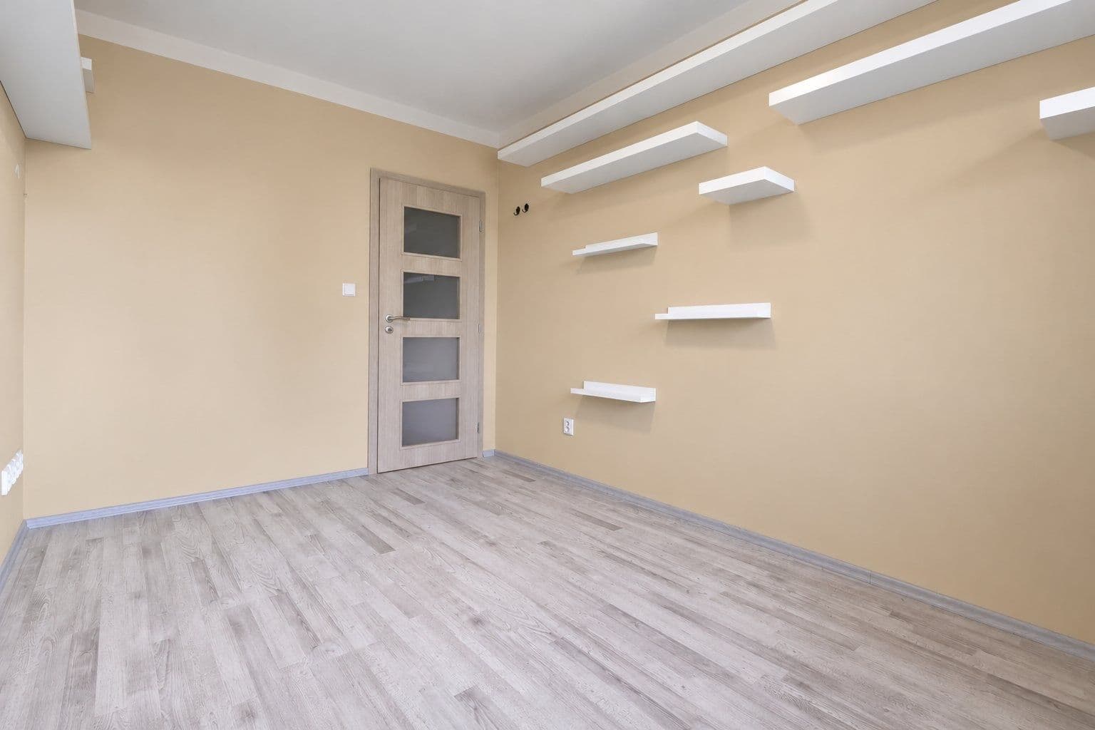 Prenájom bytu 2-izbový 48 m², Jablonecká, Praha, Praha Prenájom bytu 2-izbový 48 m², Jablonecká, Praha, Praha