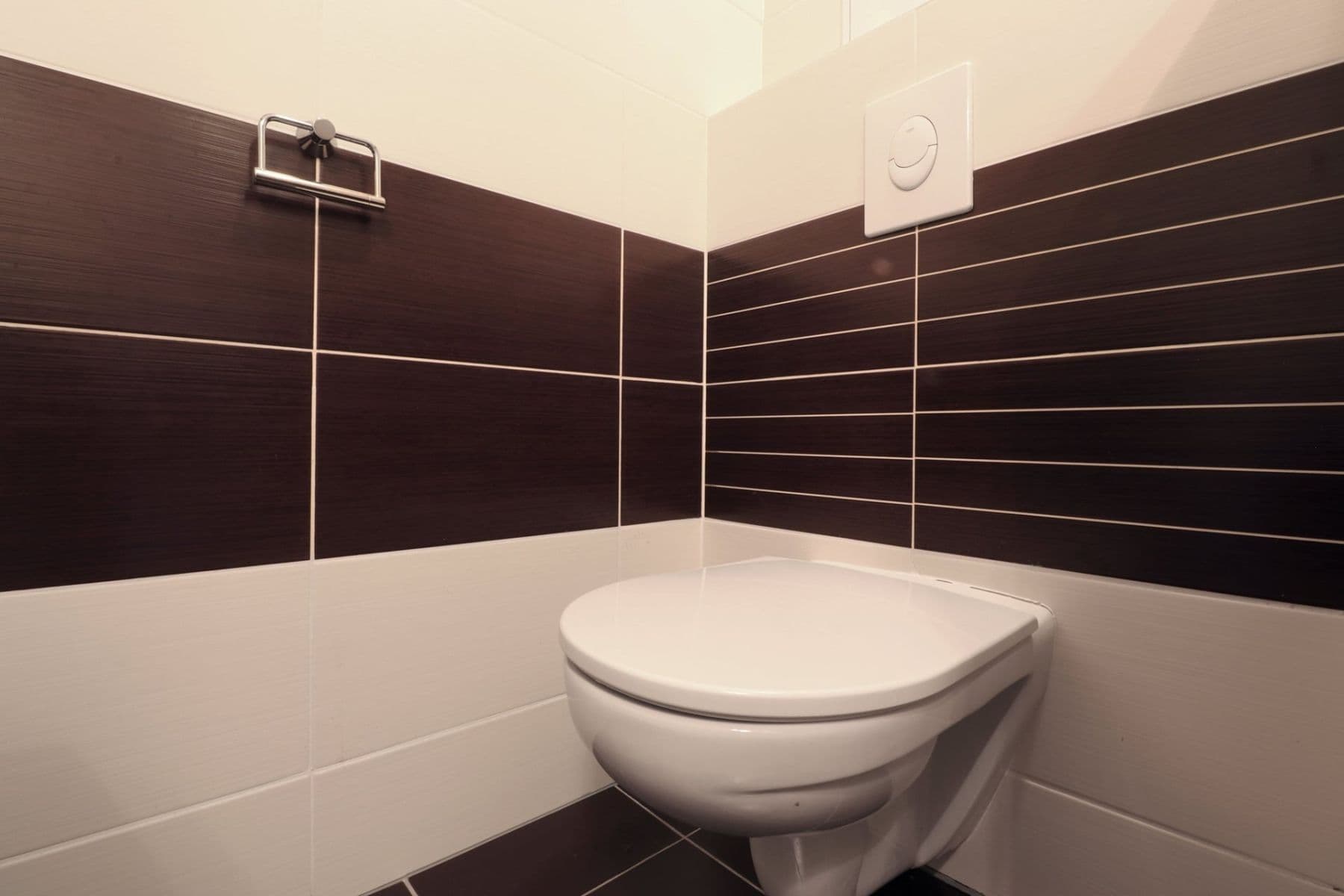 Prenájom bytu 1-izbový 37 m², Farkašova, Praha, Praha Prenájom bytu 1-izbový 37 m², Farkašova, Praha, Praha