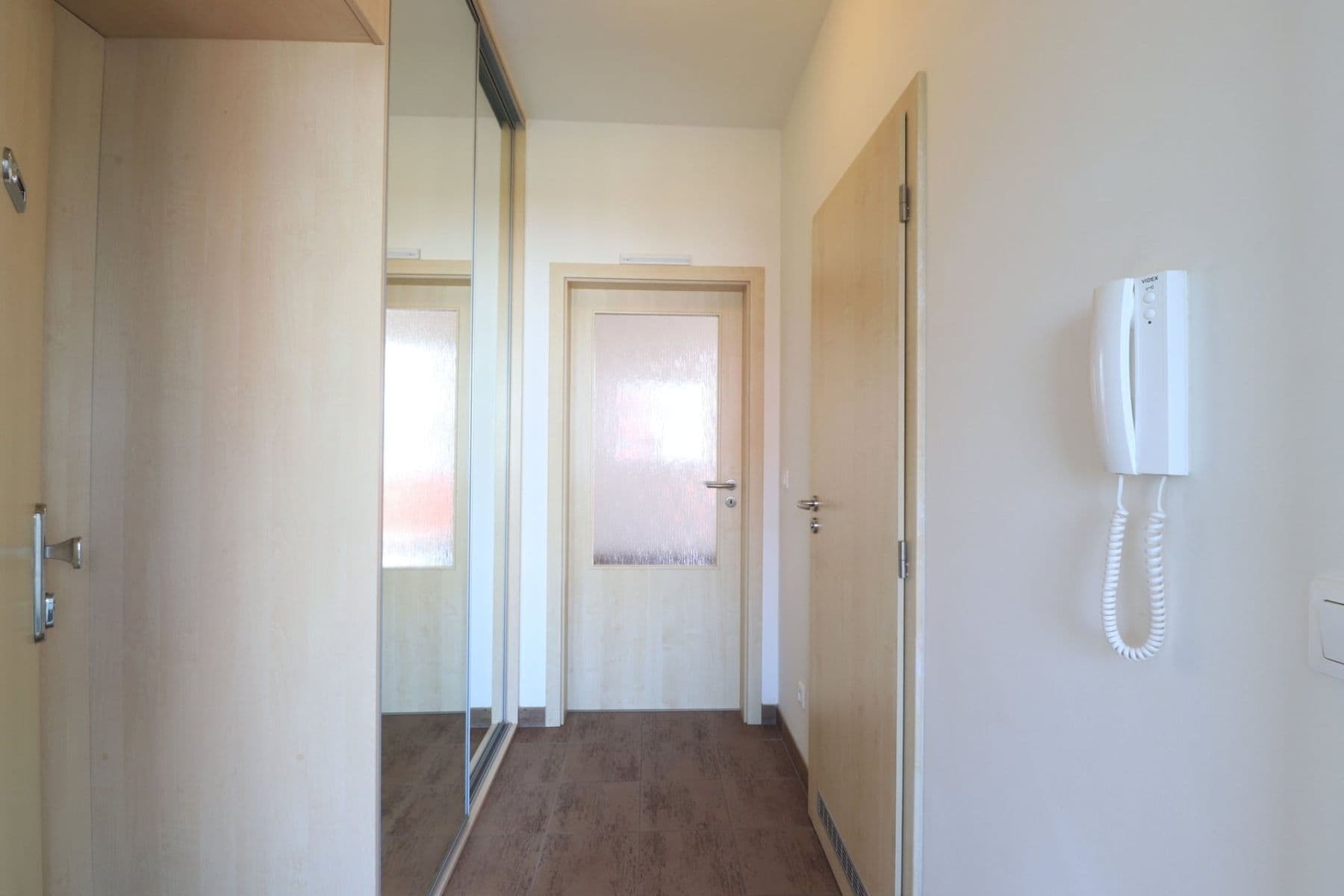 Prenájom bytu 1-izbový 37 m², Farkašova, Praha, Praha Prenájom bytu 1-izbový 37 m², Farkašova, Praha, Praha