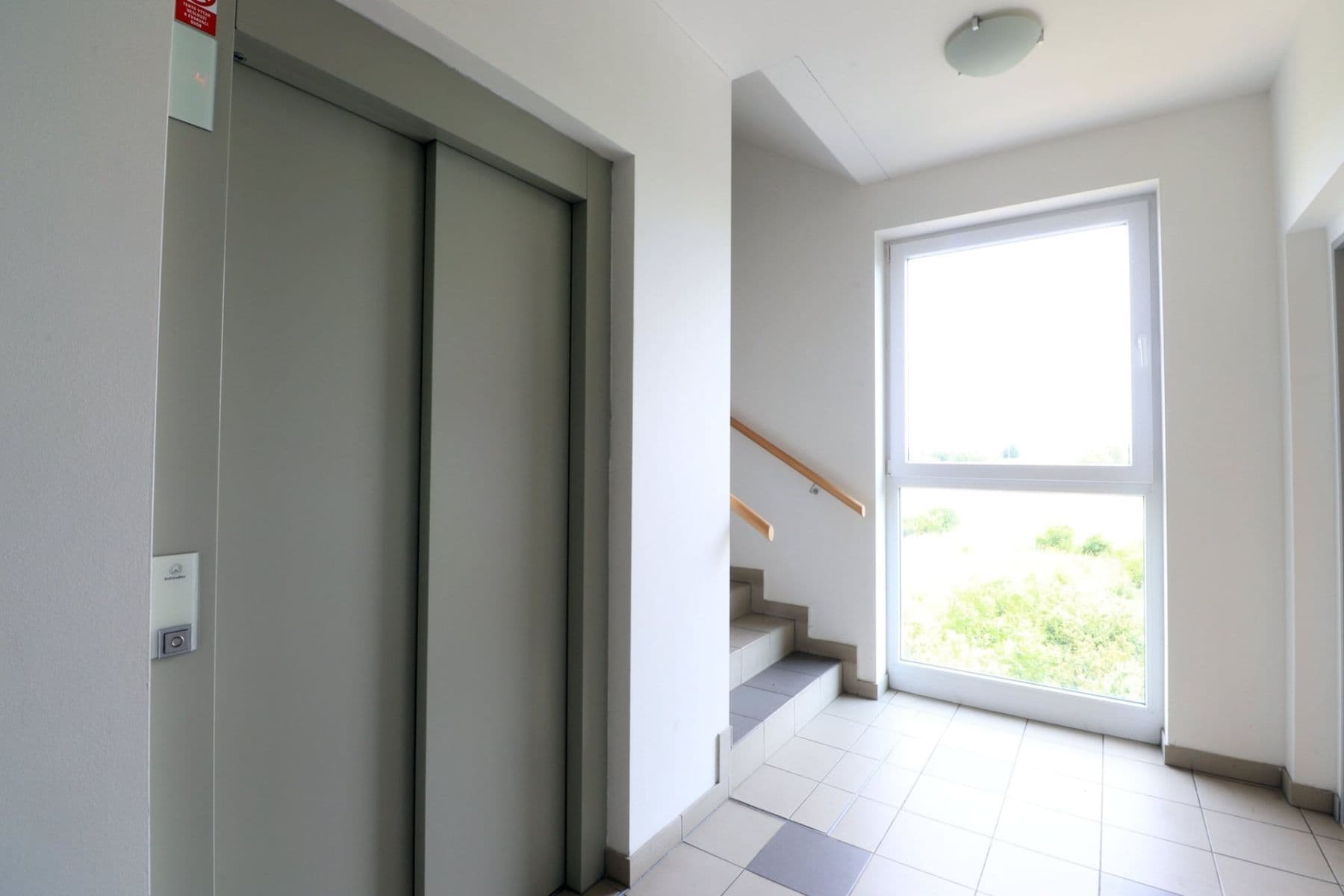 Prenájom bytu 1-izbový 37 m², Farkašova, Praha, Praha Prenájom bytu 1-izbový 37 m², Farkašova, Praha, Praha