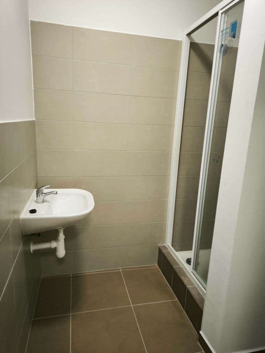 Prenájom nebytového priestoru 210 m², Bílanská, Kroměříž, Zlínský kraj Prenájom nebytového priestoru 210 m², Bílanská, Kroměříž, Zlínský kraj