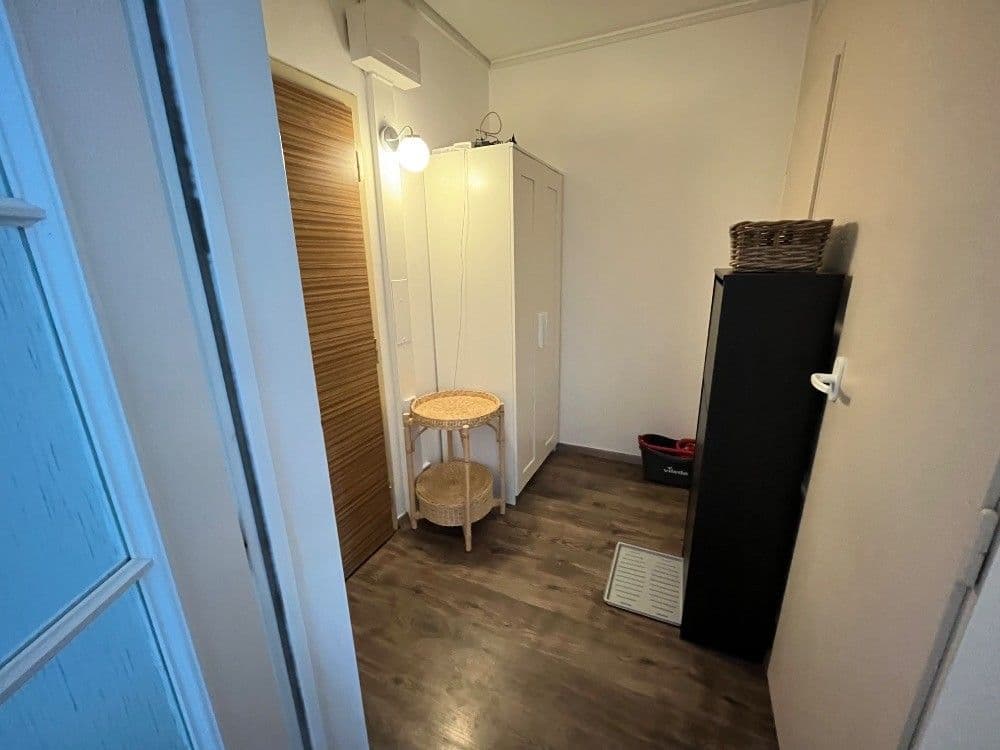 Prenájom bytu 1-izbový 29 m², Valentova, Praha, Praha Prenájom bytu 1-izbový 29 m², Valentova, Praha, Praha