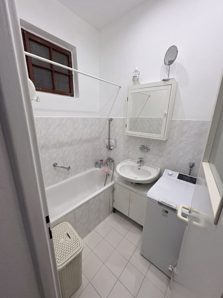 Predaj bytu 2-izbový 61 m², Puklicova, České Budějovice, Jihočeský kraj Predaj bytu 2-izbový 61 m², Puklicova, České Budějovice, Jihočeský kraj