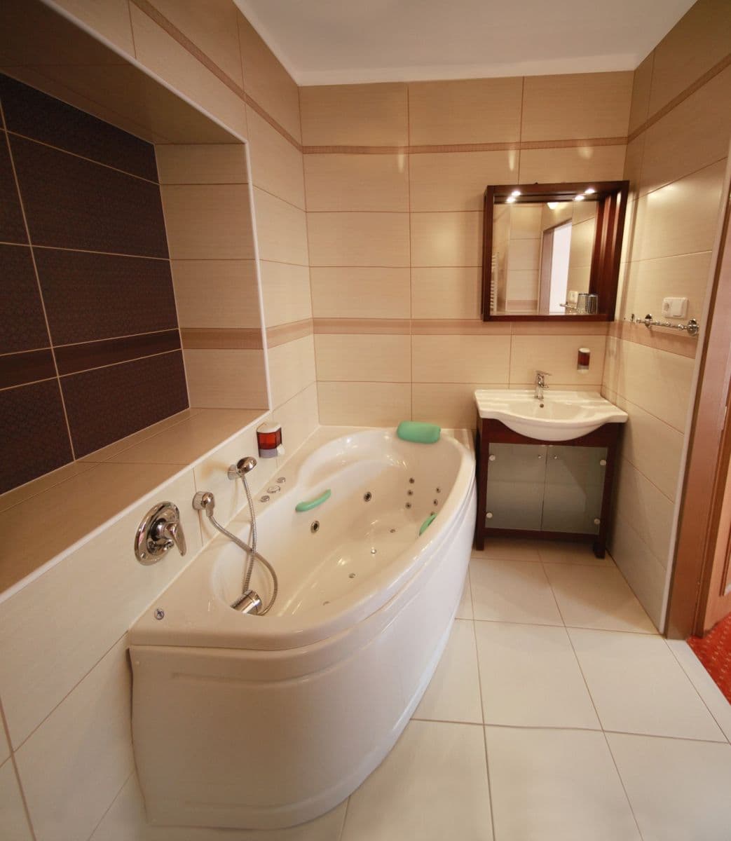 Prenájom domu 230 m², pozemok 382 m², Sadová, Karlovy Vary, Karlovarský kraj Prenájom domu 230 m², pozemok 382 m², Sadová, Karlovy Vary, Karlovarský kraj