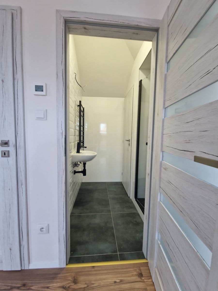 Predaj bytu 2-izbový 49 m², Příční, Bystřice pod Hostýnem, Zlínský kraj Predaj bytu 2-izbový 49 m², Příční, Bystřice pod Hostýnem, Zlínský kraj