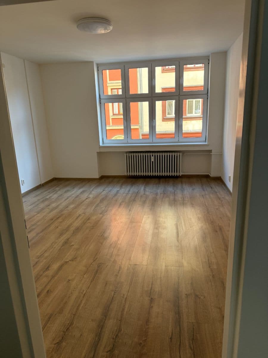 Prenájom bytu 3-izbový 90 m², Balcarova, Ostrava, Moravskoslezský kraj Prenájom bytu 3-izbový 90 m², Balcarova, Ostrava, Moravskoslezský kraj
