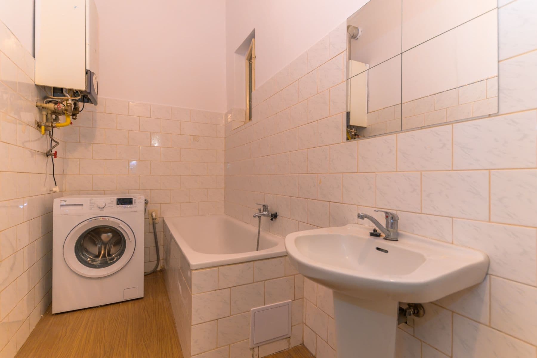 Predaj bytu 2-izbový 82 m², Na Jezerce, Praha, Praha Predaj bytu 2-izbový 82 m², Na Jezerce, Praha, Praha