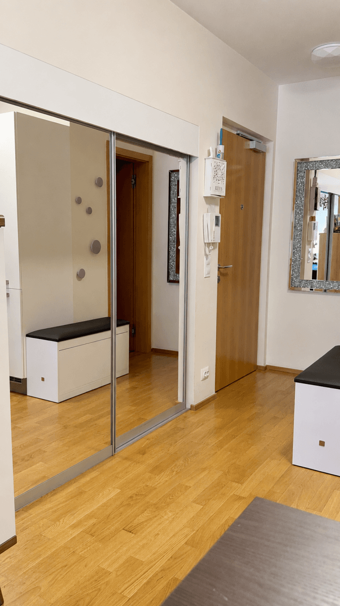Predaj bytu 2-izbový 57 m², Za Karlínským přístavem, Praha, Praha Predaj bytu 2-izbový 57 m², Za Karlínským přístavem, Praha, Praha