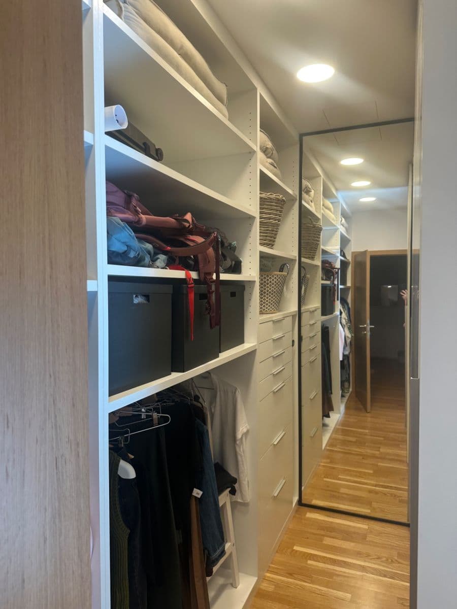 Prenájom bytu 4-izbový 124 m², Pod Dvorem, Praha, Praha Prenájom bytu 4-izbový 124 m², Pod Dvorem, Praha, Praha