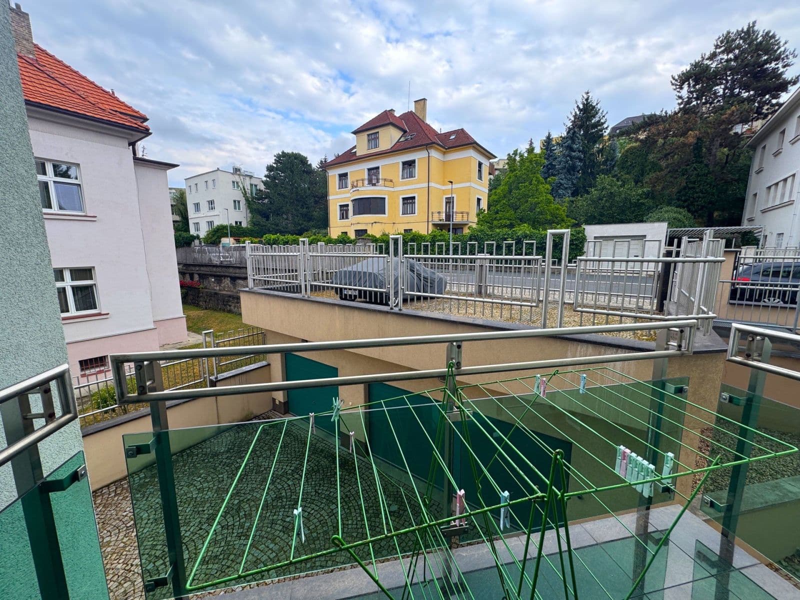 Prenájom bytu 1-izbový 35 m², Pravá, Praha, Praha Prenájom bytu 1-izbový 35 m², Pravá, Praha, Praha
