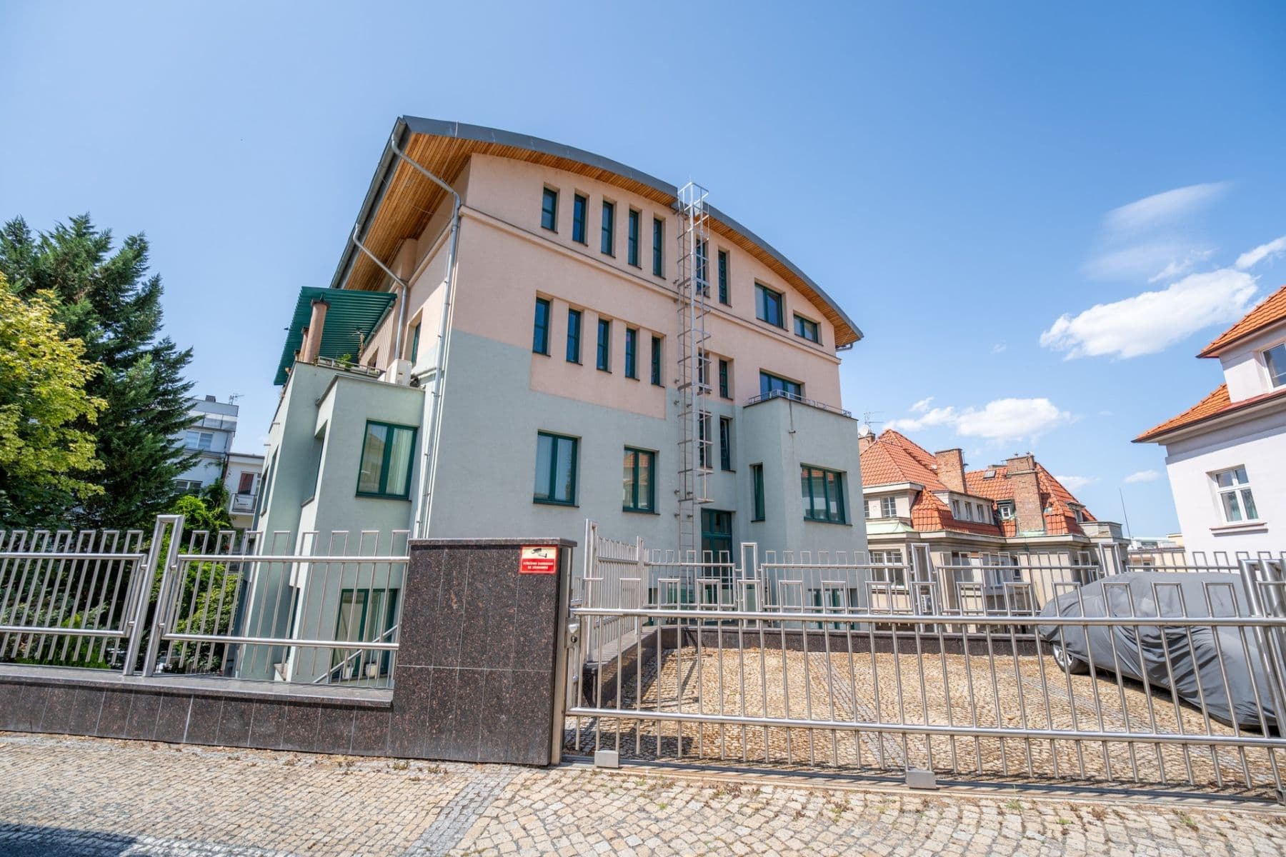 Prenájom bytu 1-izbový 35 m², Pravá, Praha, Praha Prenájom bytu 1-izbový 35 m², Pravá, Praha, Praha