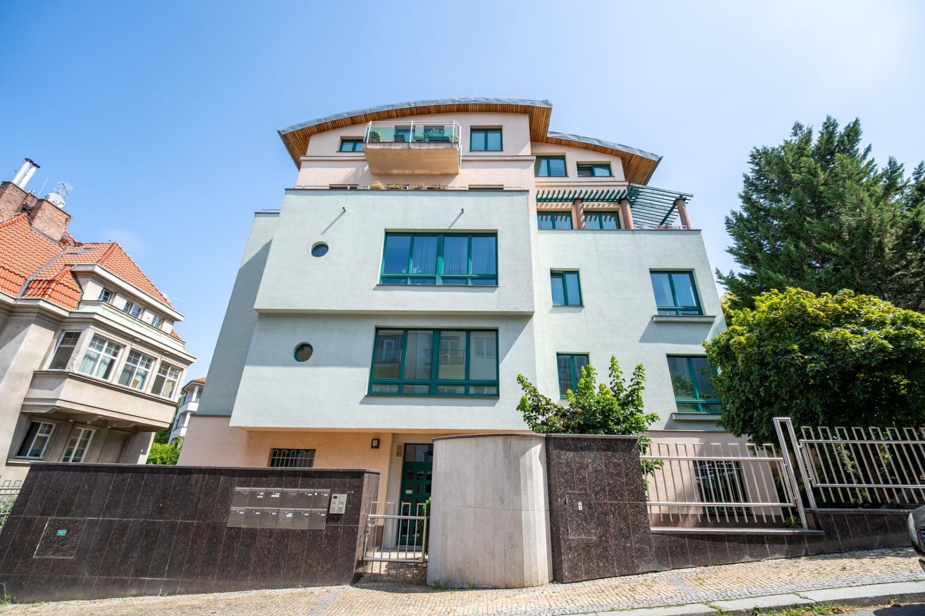 Prenájom bytu 1-izbový 35 m², Pravá, Praha, Praha Prenájom bytu 1-izbový 35 m², Pravá, Praha, Praha
