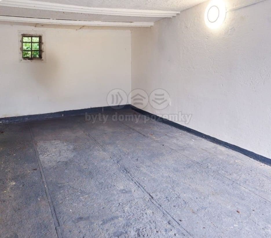 Prenájom garáže 19 m², Pod Petřinami, Praha, Praha Prenájom garáže 19 m², Pod Petřinami, Praha, Praha
