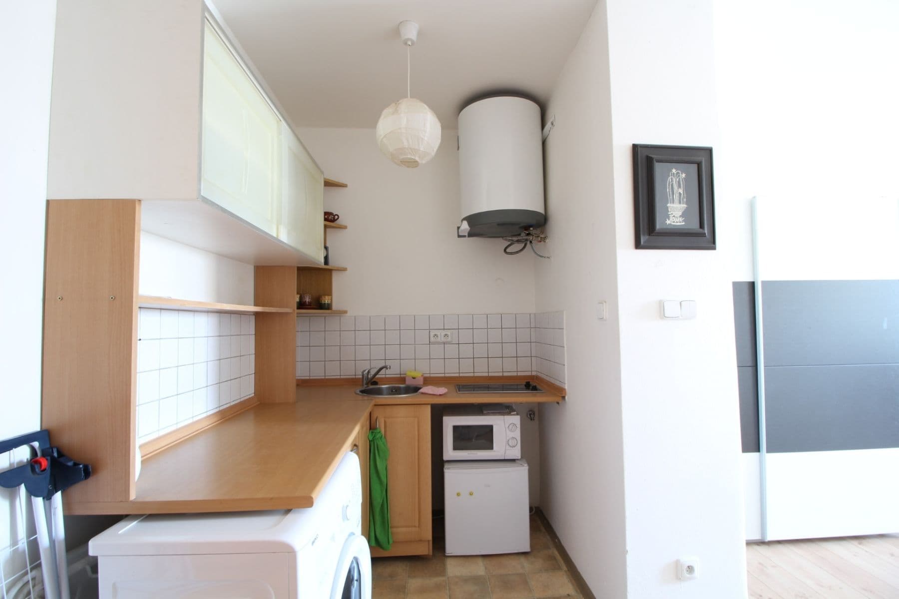 Prenájom bytu 1-izbový 27 m², Za papírnou, Praha, Praha Prenájom bytu 1-izbový 27 m², Za papírnou, Praha, Praha