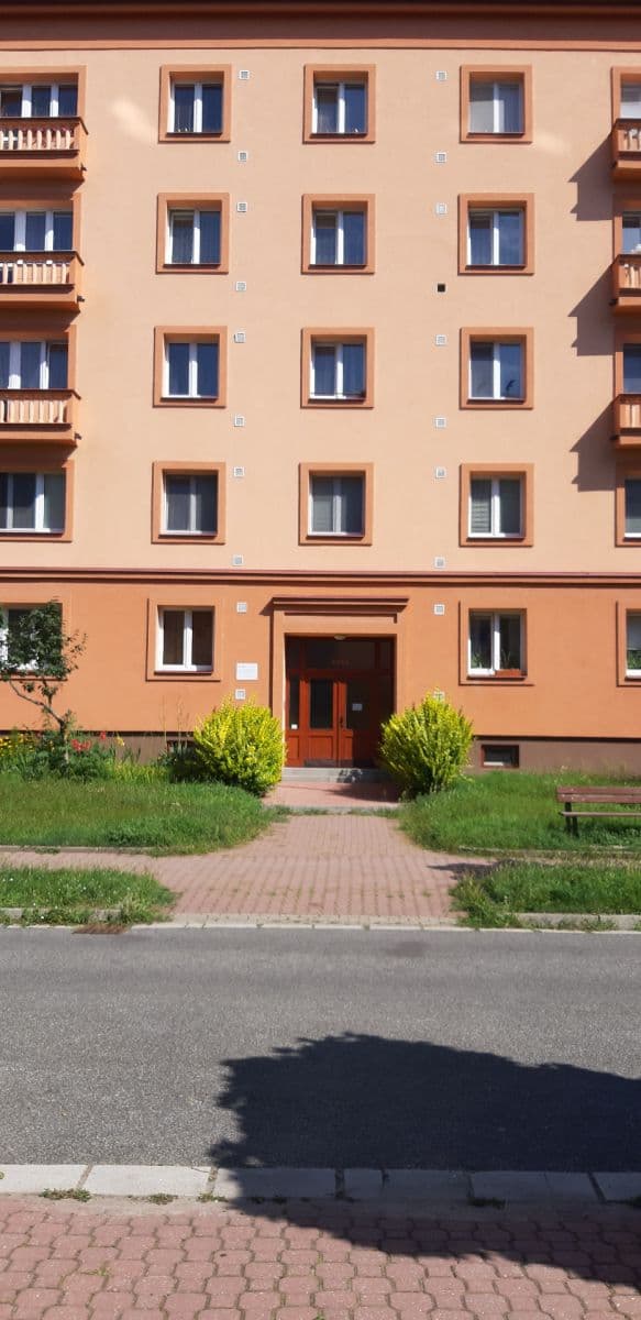 Prenájom bytu 2-izbový 58 m², Josefa Ressla, Pardubice, Pardubický kraj Prenájom bytu 2-izbový 58 m², Josefa Ressla, Pardubice, Pardubický kraj