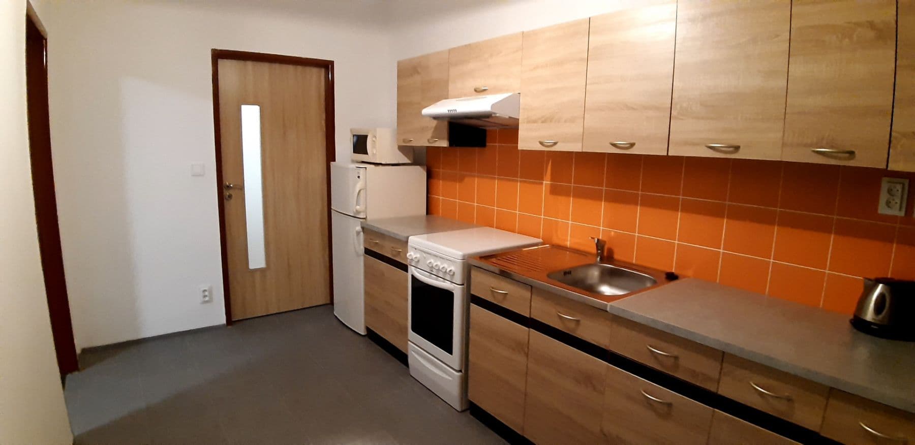 Prenájom bytu 2-izbový 58 m², Josefa Ressla, Pardubice, Pardubický kraj Prenájom bytu 2-izbový 58 m², Josefa Ressla, Pardubice, Pardubický kraj