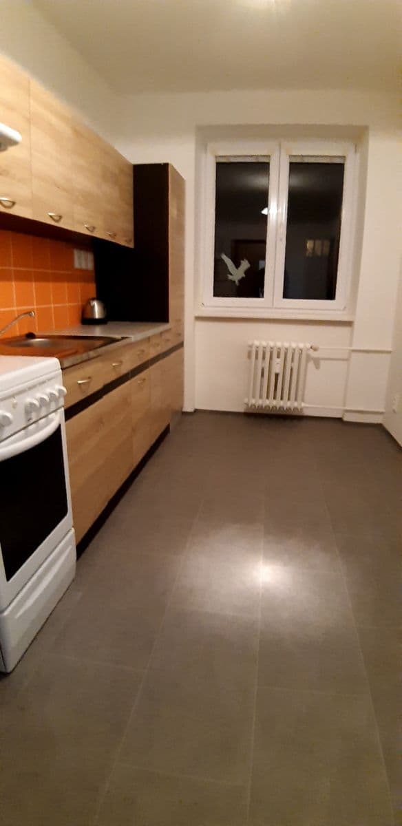 Prenájom bytu 2-izbový 58 m², Josefa Ressla, Pardubice, Pardubický kraj Prenájom bytu 2-izbový 58 m², Josefa Ressla, Pardubice, Pardubický kraj