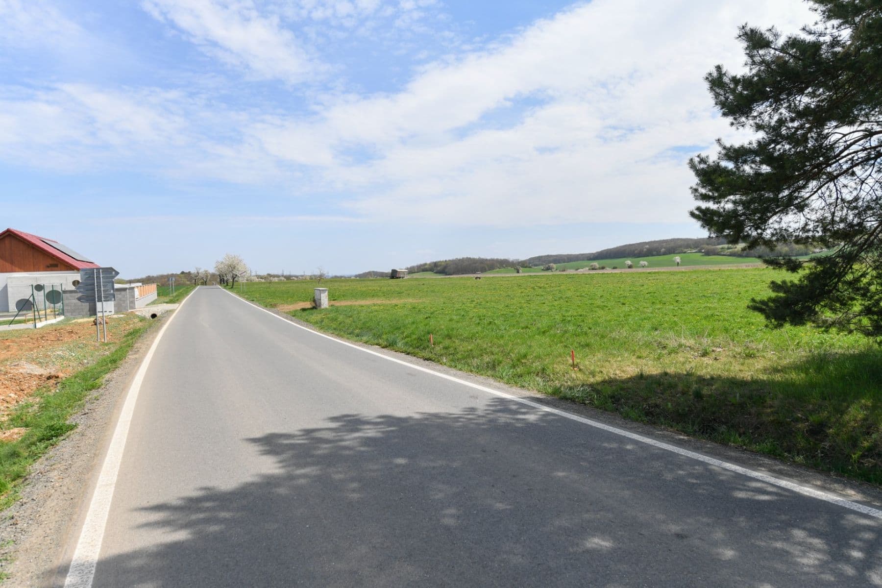 Prenájom pozemku 1.081 m², Měňany, Středočeský kraj Prenájom pozemku 1.081 m², Měňany, Středočeský kraj