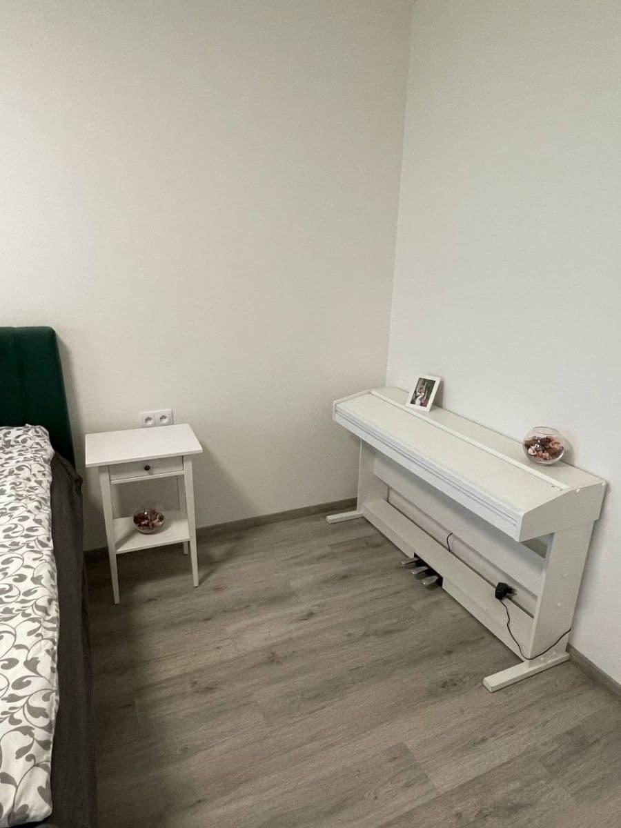 Prenájom bytu 2-izbový 56 m², Drahňovická, Praha, Praha Prenájom bytu 2-izbový 56 m², Drahňovická, Praha, Praha