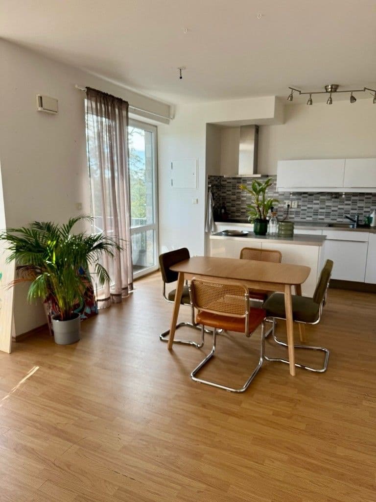 Predaj bytu 2-izbový 60 m², Moskevská, Praha, Praha Predaj bytu 2-izbový 60 m², Moskevská, Praha, Praha