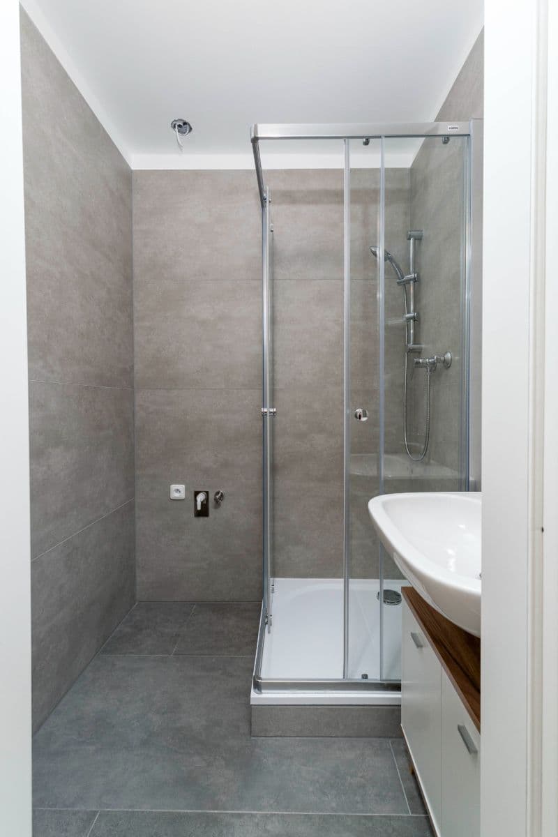 Prenájom bytu 2-izbový 53 m², Alberta Kučery, Ostrava, Moravskoslezský kraj Prenájom bytu 2-izbový 53 m², Alberta Kučery, Ostrava, Moravskoslezský kraj