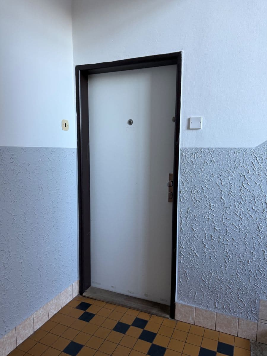 Predaj bytu 3-izbový 94 m², Na Magistrále, Kolín, Středočeský kraj Predaj bytu 3-izbový 94 m², Na Magistrále, Kolín, Středočeský kraj