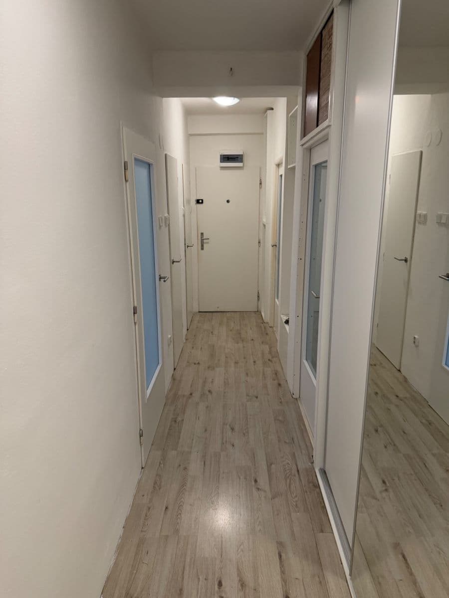Predaj bytu 3-izbový 94 m², Na Magistrále, Kolín, Středočeský kraj Predaj bytu 3-izbový 94 m², Na Magistrále, Kolín, Středočeský kraj