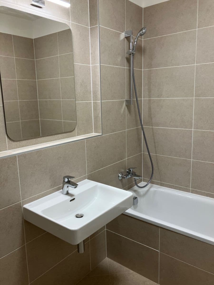 Predaj bytu 2-izbový 47 m², Pod Harfou, Praha, Praha Predaj bytu 2-izbový 47 m², Pod Harfou, Praha, Praha
