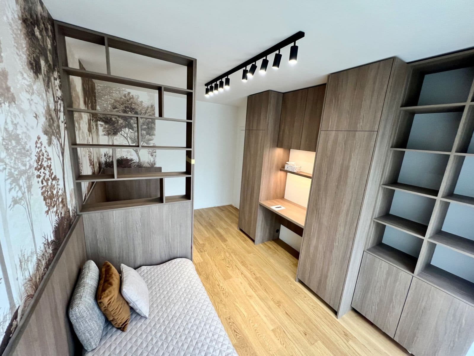 Prenájom bytu 3-izbový 82 m², Lysolajské údolí, Praha, Praha Prenájom bytu 3-izbový 82 m², Lysolajské údolí, Praha, Praha