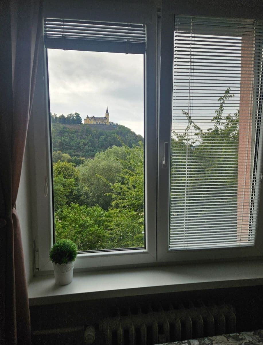 Predaj bytu 1-izbový 38 m², Střekovské nábřeží, Ústí nad Labem, Ústecký kraj Predaj bytu 1-izbový 38 m², Střekovské nábřeží, Ústí nad Labem, Ústecký kraj