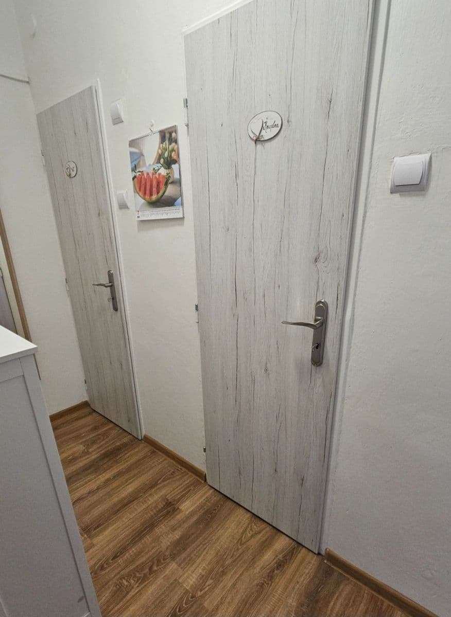 Predaj bytu 1-izbový 38 m², Střekovské nábřeží, Ústí nad Labem, Ústecký kraj Predaj bytu 1-izbový 38 m², Střekovské nábřeží, Ústí nad Labem, Ústecký kraj