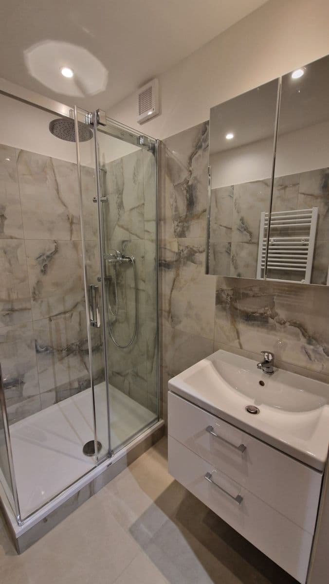 Prenájom bytu 3-izbový 61 m², Markušova, Praha, Praha Prenájom bytu 3-izbový 61 m², Markušova, Praha, Praha
