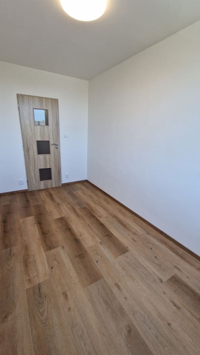 Prenájom bytu 3-izbový 61 m², Markušova, Praha, Praha Prenájom bytu 3-izbový 61 m², Markušova, Praha, Praha