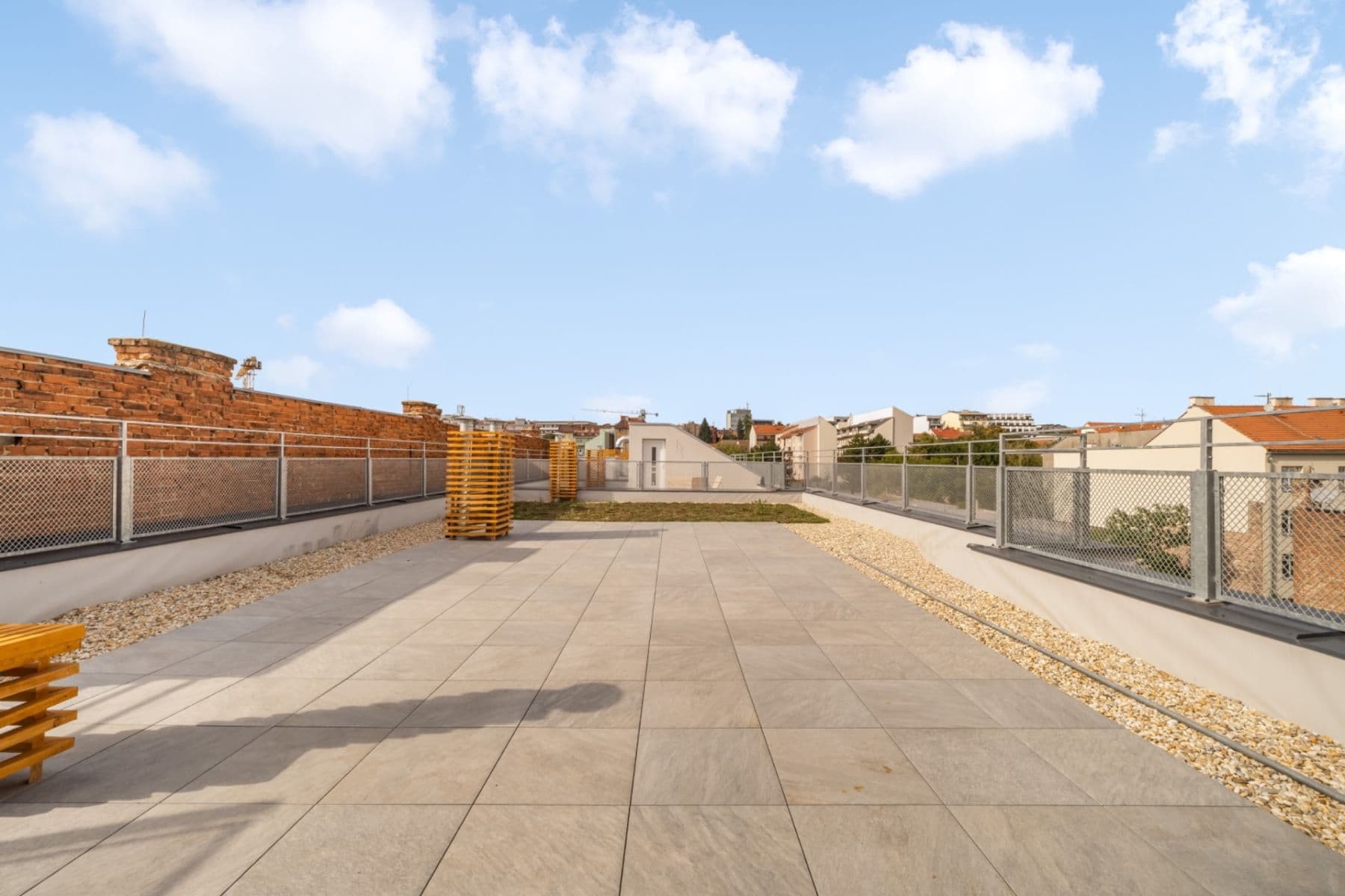 Prenájom bytu 1-izbový 24 m², Bratislavská, Brno, Jihomoravský kraj Prenájom bytu 1-izbový 24 m², Bratislavská, Brno, Jihomoravský kraj