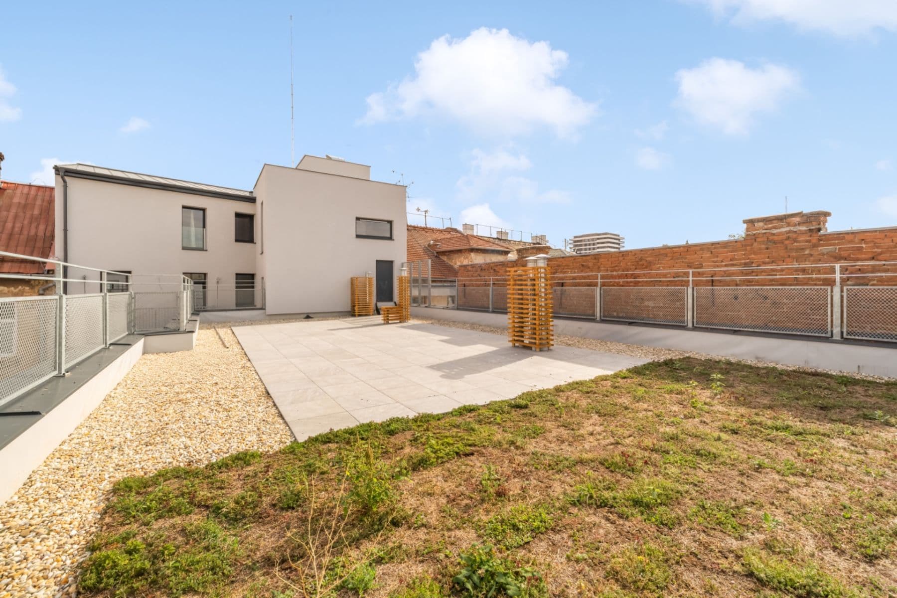 Prenájom bytu 1-izbový 24 m², Bratislavská, Brno, Jihomoravský kraj Prenájom bytu 1-izbový 24 m², Bratislavská, Brno, Jihomoravský kraj