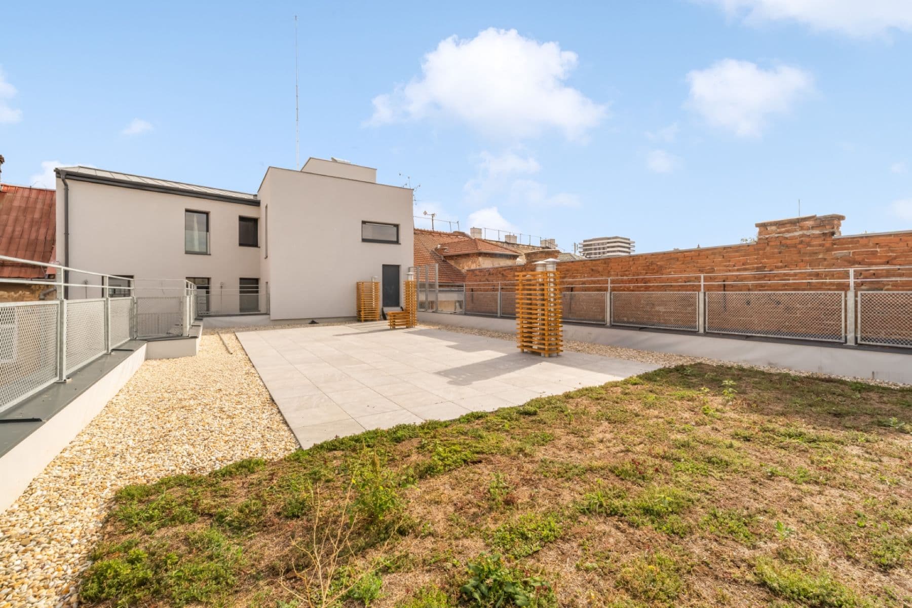 Prenájom bytu 2-izbový 45 m², Bratislavská, Brno, Jihomoravský kraj Prenájom bytu 2-izbový 45 m², Bratislavská, Brno, Jihomoravský kraj