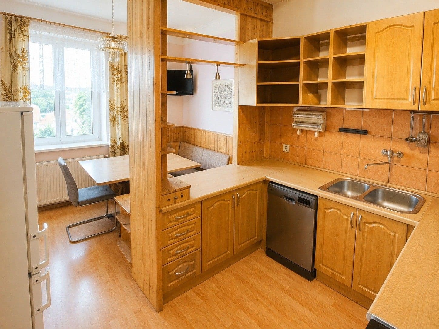 Prenájom bytu 2-izbový 97 m², Pod Třebešínem, Praha, Praha Prenájom bytu 2-izbový 97 m², Pod Třebešínem, Praha, Praha